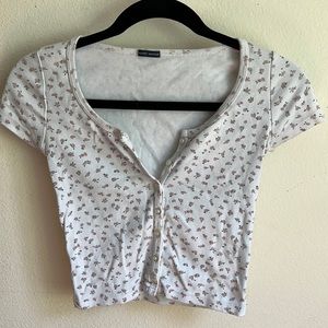 Brandy Melville button down crop short sleeve tee